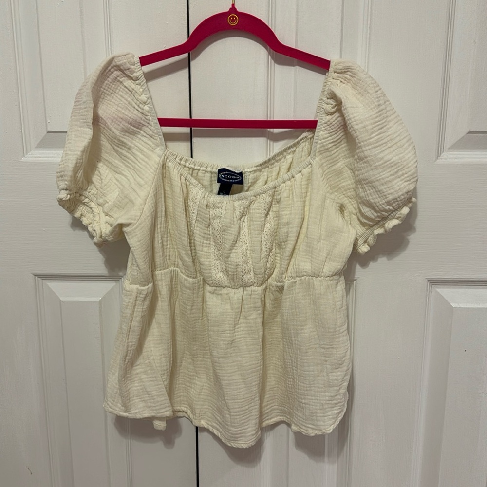 Women’s cream puff short sleeve shirt